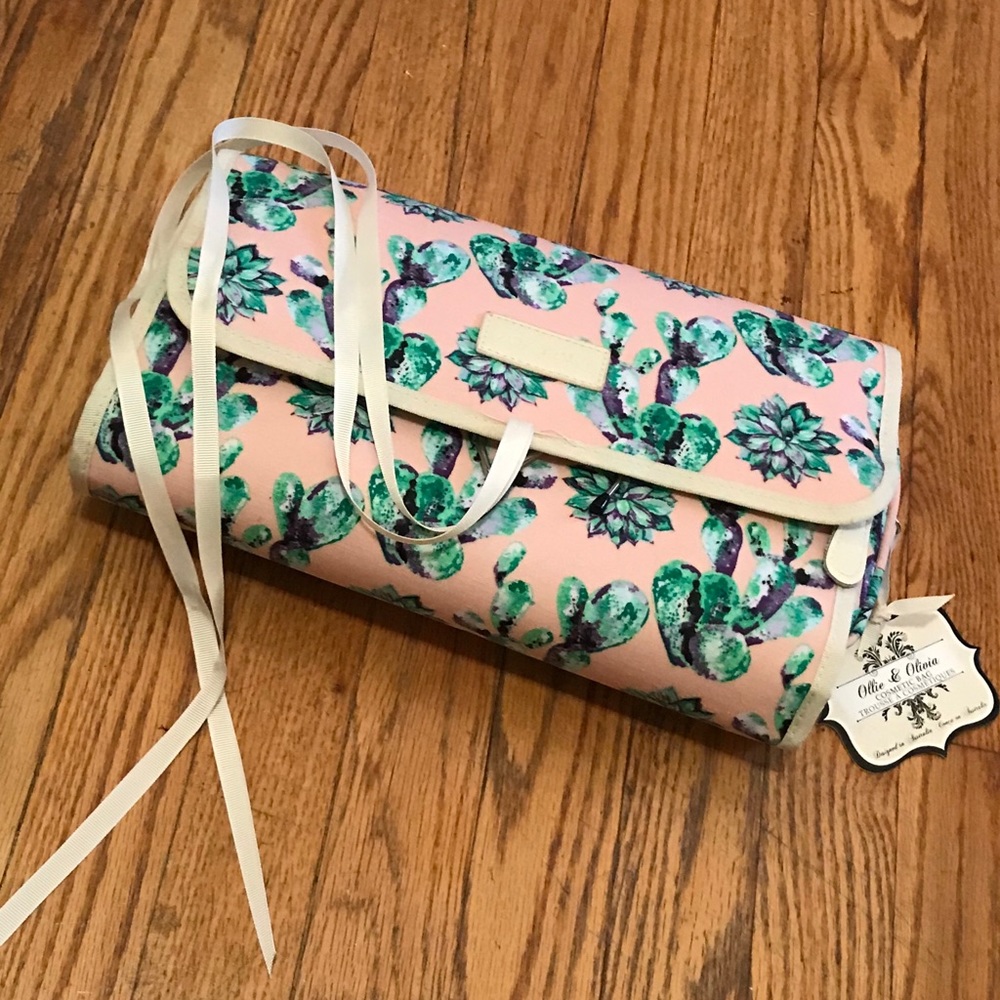 Toiletries & Makeup case. Pink+Green Succulents!